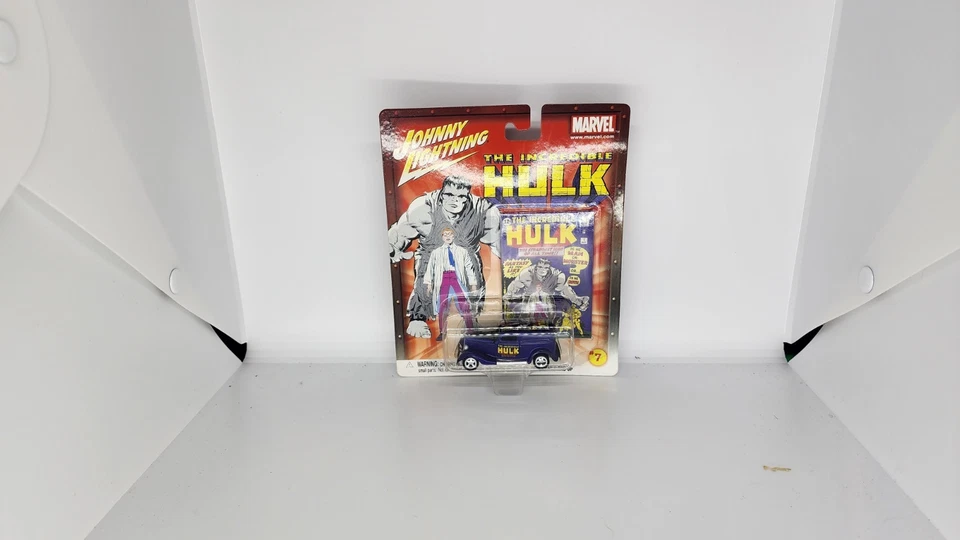 Johnny Lightning  2002   Delivery  Incredible Hulk    Purple     New - Image 1 of 1