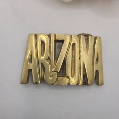 Arizona - Hebilla de cinturón con letras de bloque de latón macizo Estado 193 hecho en Taiwán Foto 1 de 4