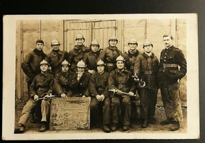 CPA de BRIGADE de SAPEURS POMPIERS " vive les enfants de la pompe"  - Imagen 1 de 2