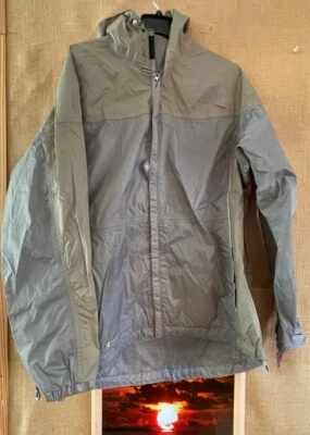 Stearns Dry Wear™ Impermeable Transpirable Hombre’s M Verde Gris Capucha Chaqueta de Lluvia NY Foto 1 de 4