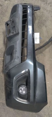 GRY FRONT BUMPER ASSEMBLY 2015-2020 CHEVROLET COLORADO - Image 1 of 4