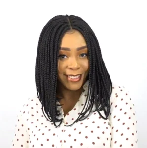 Peluca sintética línea del cabello con parte media peluca trenzada africana corta para mujer - Imagen 1 de 4