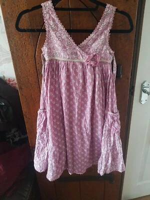 Vestido monzón para niñas edades 7-8.EN MUY BUEN ESTADO. fiesta. vacaciones.juego. bolsillos Foto 1 de 4