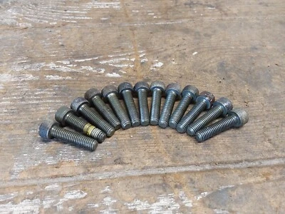 Yamaha YZF-R6 R6 2004 2003-2005 motor extremo inferior cárter de aceite pernos de montaje Foto 1 de 4