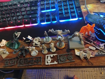 Lote de trabajo miniatura surtido aleatorio, Ral Partha, Ciudadela, Mazmorras y Dragones... Foto 1 de 4