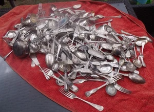 LARGE JOB LOT OF ANTIQUE & VINTAGE SILVER PLATED CUTLERY, 11.6 KILOS. RECOVERY. - Picture 1 of 11