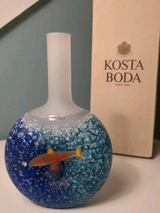 Kosta Boda Reef Collection Fisch/Forelle "Flaska" 9" Vase von Kjell Engmann. HS - Bild 1 von 10