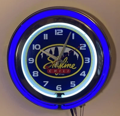 Reloj Skyline Chili Logo Doble Anillo Azul Neón Foto 1 de 4