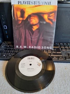 R.E.M REM RADIO SONG / LOVE IS ALL AROUND WB UK EX - 7" VINYL SINGLE RECORD - Imagen 1 de 2