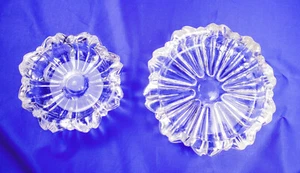 Dos ceniceros vintage de los años 40 Art Deco bandejas de baratija de vidrio apilables transparentes - Imagen 1 de 4