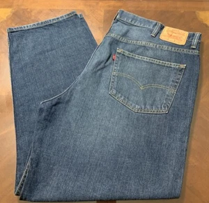 Pantalones de mezclilla para hombre Levi's 550 calce relajado 44x29 - Imagen 1 de 10