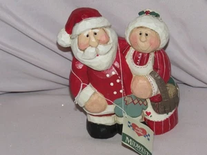Figura de madera Eddie Walker Mr. & Mrs. Santa Claus "Los corazones están en casa para Navidad" - Imagen 1 de 3