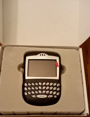 NIB Blackberry 7290 Wireless Handheld PDA Cellphone Unlocked Rare Collectible - Image 1 of 4