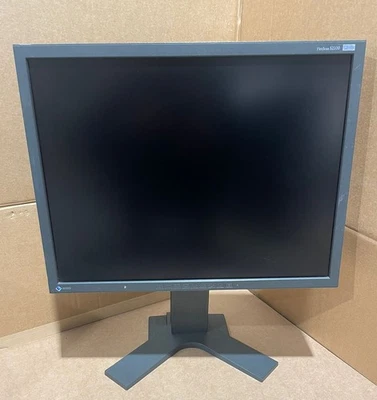 Eizo FlexScan S2100 21.3 inches 1600x1200 Colour LCD Computer Monitor - Image 1 of 4