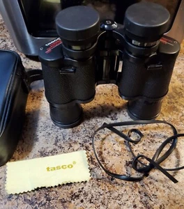 Vintage Tasco 7x35 Binoculars Zip Focus Optics & Case - Picture 1 of 9