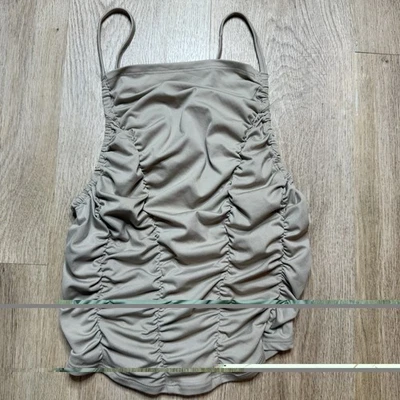 Free People Movement Ширр Достаточно Собранный в Рюш Вырез Бретель с Бретелью через шею Майка M Бежевый Новый без ценников - Изображение 1 из 3