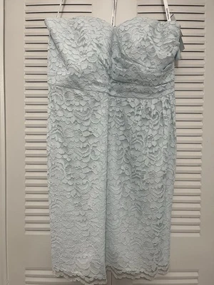 Vestido de Dama de honor David’s Bridal para mujer sin tirantes hasta la rodilla de encaje talla 16 Foto 1 de 4