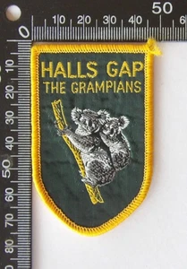Vintage Halls Gap The Grampians Victoria Souvenir Patch Woven Cloth Badge - Picture 1 of 1