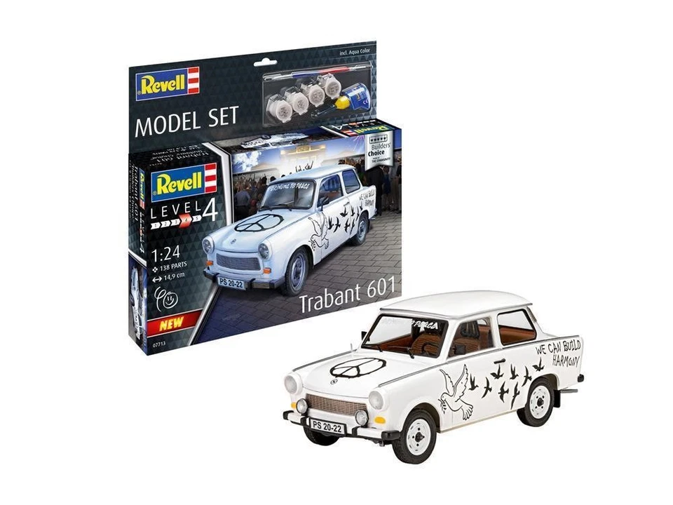 Set Modello Revell Trabant 601S "Builder's Choice" / 67713 - Immagine 1 di 1