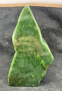 Beautiful Decoration 1PC top quality Nephrite jade 1500gm Crystal tumble tower - Picture 1 of 5