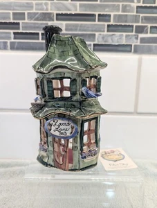 Casa de velas Blue Sky Clayworks Lover's Lane B+B Tealight de Heather Goldminc - Imagen 1 de 11