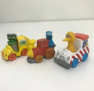 Coches diecast Hasbro Sesame Street - 1981 a 1983 - Lote de 3 - 2,5" de largo - Imagen 1 de 11