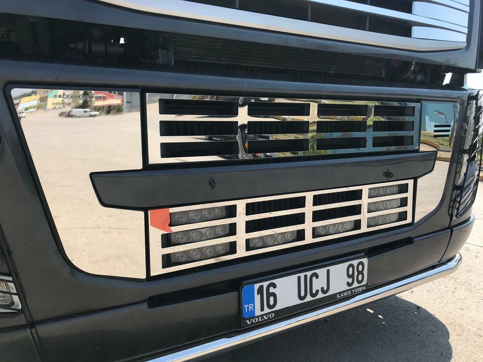 Acero Inoxidable Hochpoliert Inferior Parrilla Aplicación Apto para Volvo FH3 - Imagen 1 de 1