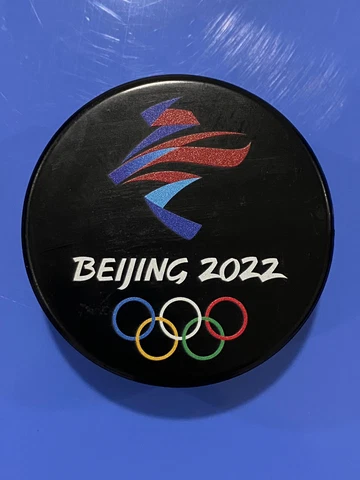 UNSIGNED 2022 BEIJING OLYMPIC PUCK TEAM SWEDEN USA CANADA RUSSIA FINLAND Cover