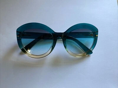 Gafas de sol redondas beige y verde azulado para mujer Foto 1 de 4