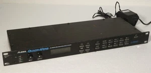 Procesador de efectos digitales de ancho de banda Alesis QuadraVerb totalmente programable de 20K - Imagen 1 de 5