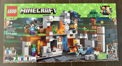 LEGO Minecraft: The Bedrock Adventures (21147) New & Sealed - Image 1 of 4
