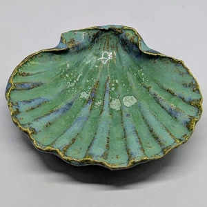 Studio Pottery Sea Shell Candy Trinket Dish Scalloped Green Blue Signed - Picture 1 of 10