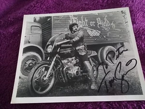 Tom Savini -  Knightriders Biker  Autographed Signed Photo To Peter  - Picture 1 of 1