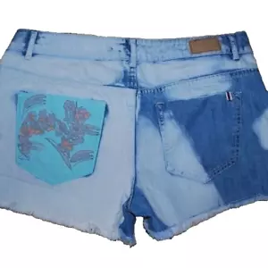 ADAM LEVINE Womens Distressed Cut Off Denim Shorts Juniors Size 9/10 - Picture 1 of 5