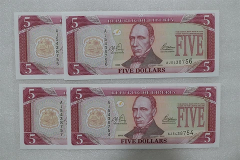 LIBERIA - 4 OLD BANKNOTES B27 #33 Cover