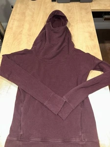 Lululemon Damen Burgunderrot Wasserfallausschnitt Daumenloch Stress weniger Pullover Hoodie Größe 6 - Bild 1 von 5