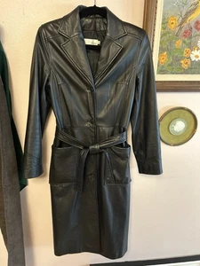 Gabardina Hennes for H&M de cuero genuino negra con cinturón para mujer talla 36 (pequeña) - Imagen 1 de 6