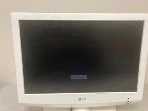 Vintage LG 19-Inch Flat Screen LED TV – HD Ready lg19g31-ua - Picture 1 of 10