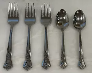 Oneida Katrina Bouquet Flower Stainless Flatware salad dessert fork spoon x5 lot - Picture 1 of 4