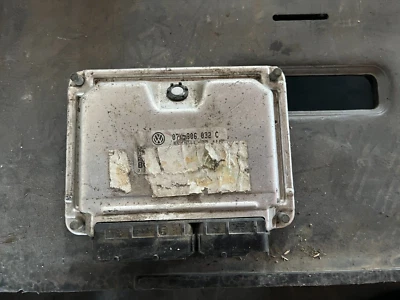 Unidad de control del motor Volkswagen Beetle 2006 OEM 2,5 L 07K906032C Foto 1 de 3