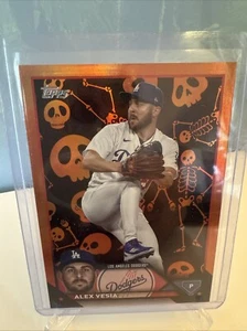 2023 Topps Update US261 Alex Vesia SKELETONS /50 HALLOWEEN FOIL SSP Dodgers - Picture 1 of 2