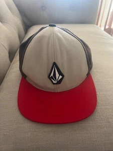Volcom Men's Snapback Olive Drab Green Khaki Red Brim NWOT - Picture 1 of 5