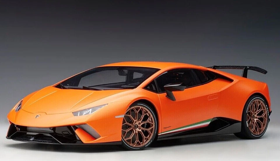 Lamborghini Huracan Performante 2017 Orange 1/12 - 12076 AUTOart
