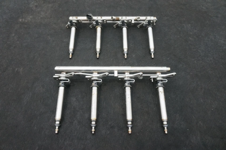 Juego 2 inyectores de tubo de riel de inyección de combustible A2780703495 Mercedes GL63 AMG X166 13-16 Foto 1 de 4