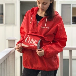Vintage Coca Cola Faltbarer Windbreaker Kapuze Made in USA Coke It Is Vintage Jacke - Bild 1 von 12