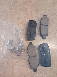 Mopar rear Disc Brake Pads for Jeep Compass/Patriot 2014-2016 - Picture 1 of 2