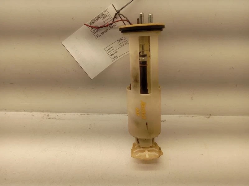 Fuel Pump Only Convertible 98 99 00 01 02 03 04  VOLVO C70  S70 V70 850  - Imagem 1 de 4