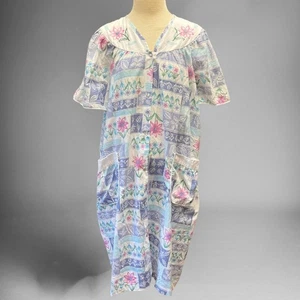 Vintage Carriage Court Embroidered Floral Button Granny Nighty Nightgown pockets - Picture 1 of 9