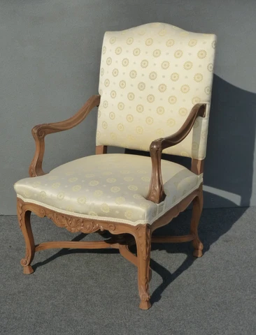Vintage French Provincial Ornate Carved Wood Emblems Silk Blend Throne Chair Cover