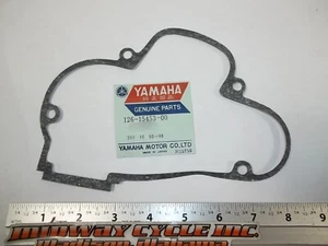 NEW OEM YAMAHA 64 65 66 YJ1 YJ2 YG1 CARBURET0R COVER GASKET 126-15453-00-00 jh - Picture 1 of 2